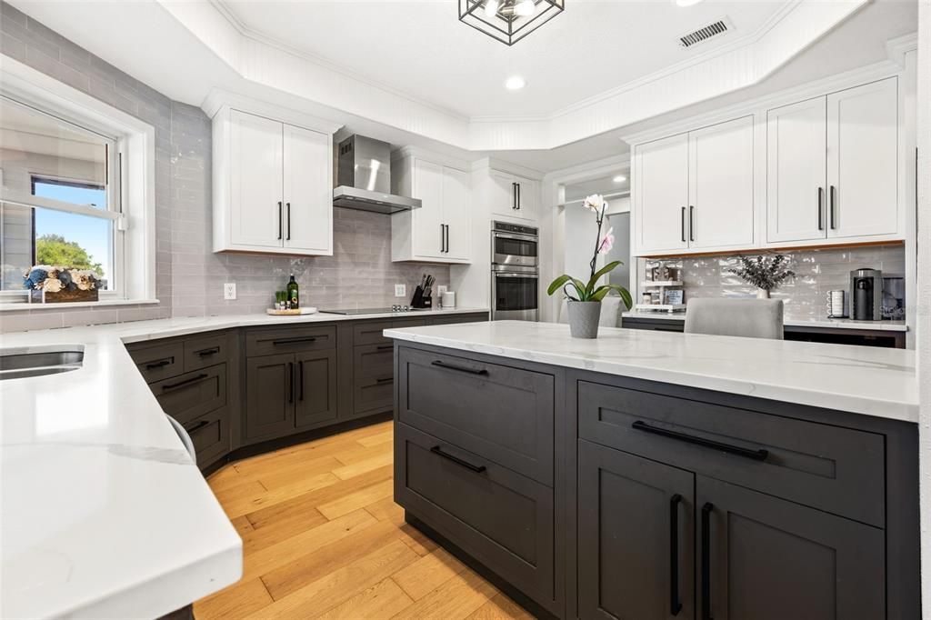 Recently Sold: $1,690,000 (4 beds, 3 baths, 3398 Square Feet)