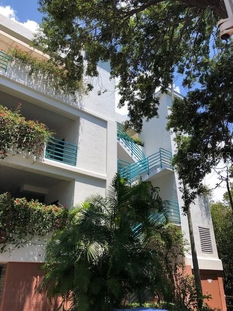 Recently Sold: $1,400,000 (2 beds, 2 baths, 2378 Square Feet)