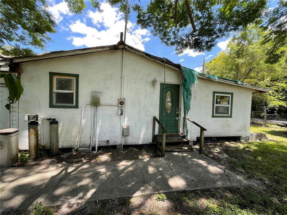 Recently Sold: $125,000 (1 beds, 1 baths, 400 Square Feet)
