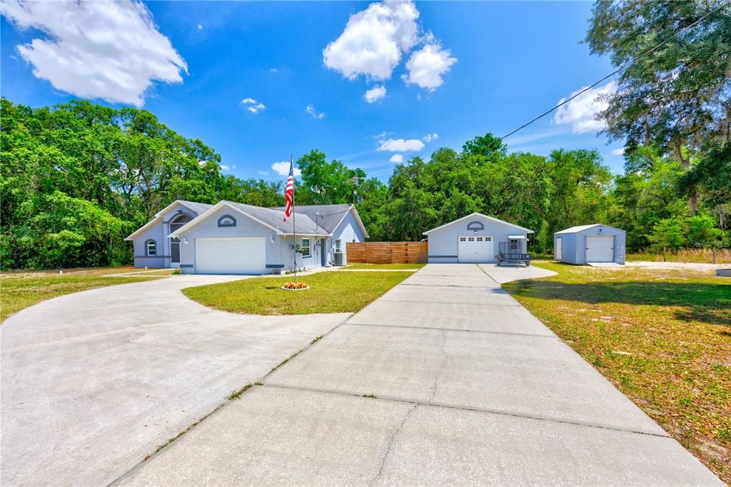 Recently Sold: $450,000 (3 beds, 2 baths, 1798 Square Feet)