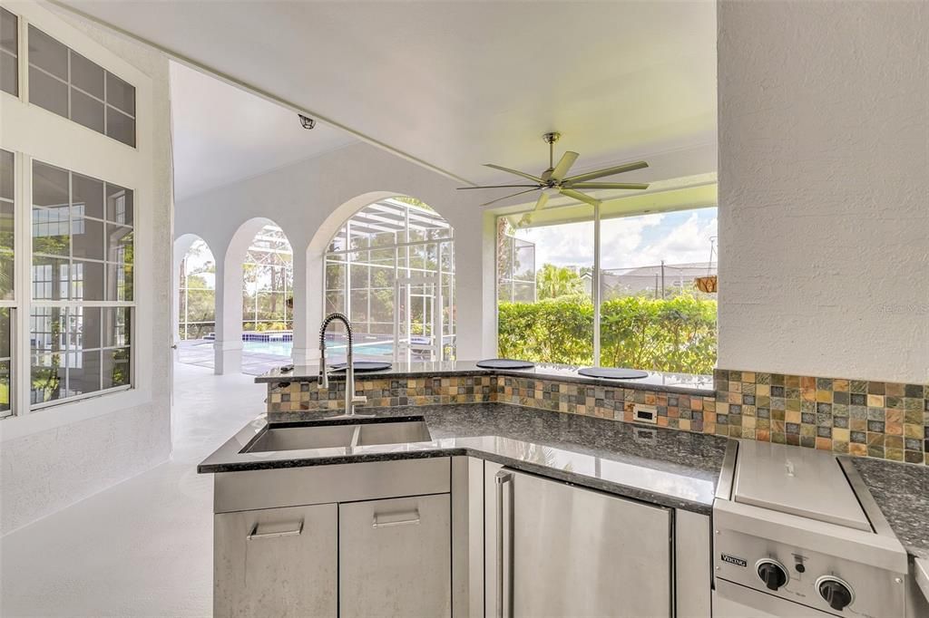 Recently Sold: $1,200,000 (5 beds, 4 baths, 4095 Square Feet)