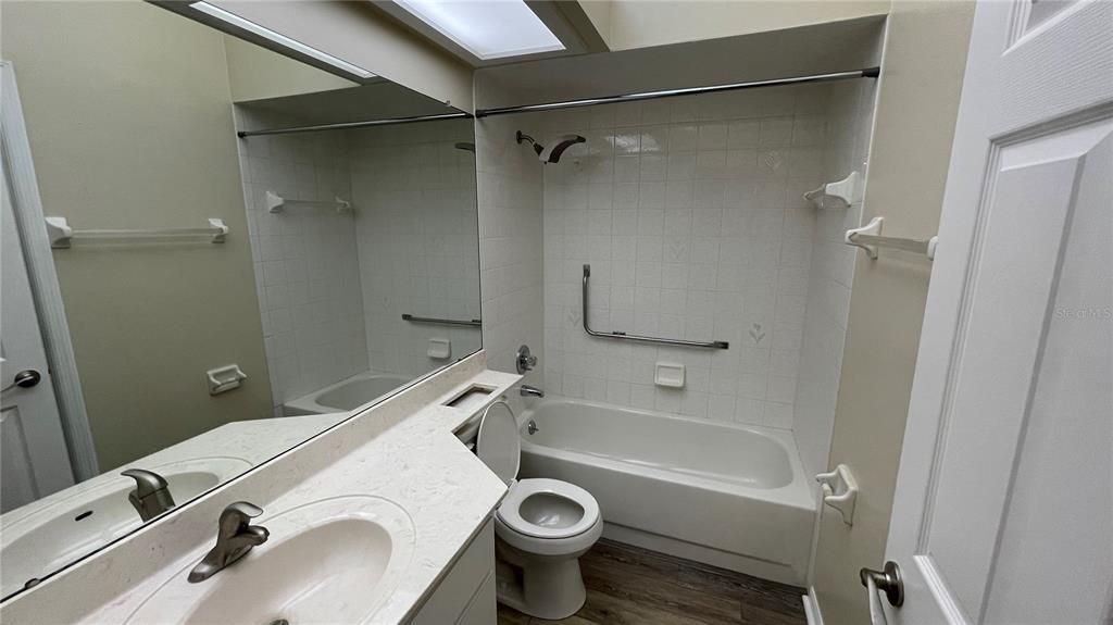 Недавно арендовано: $1,550 (2 спален, 2 ванн, 1266 Квадратных фут)