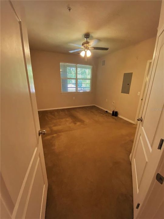 Recently Rented: $1,550 (1 beds, 1 baths, 812 Square Feet)