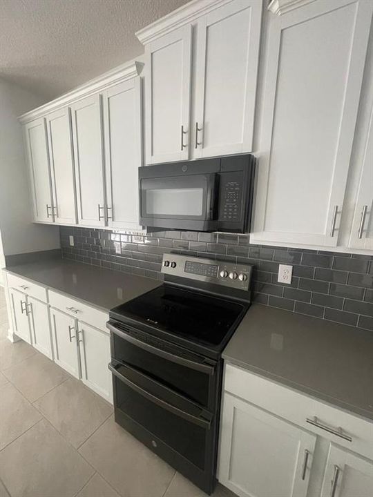 Vendido Recientemente: $604,050 (6 camas, 5 baños, 0 Pies cuadrados)