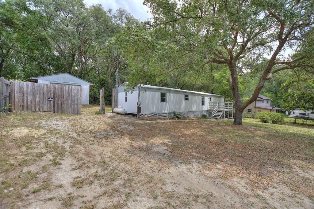 Recently Sold: $124,900 (2 beds, 2 baths, 924 Square Feet)