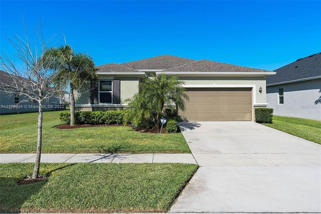 Recently Sold: $466,000 (3 beds, 2 baths, 2026 Square Feet)