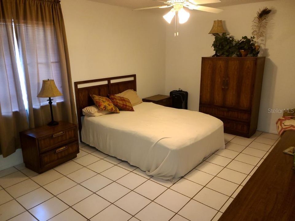 Vendido Recientemente: $100,000 (2 camas, 1 baños, 840 Pies cuadrados)