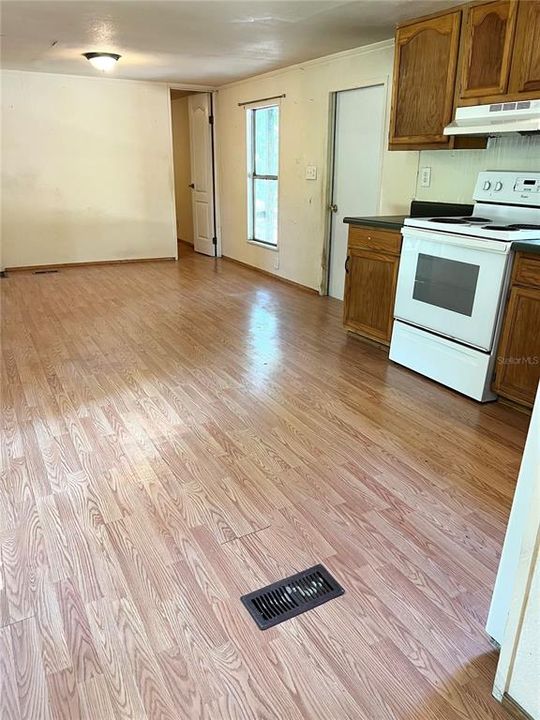 Recently Sold: $55,000 (2 beds, 1 baths, 720 Square Feet)