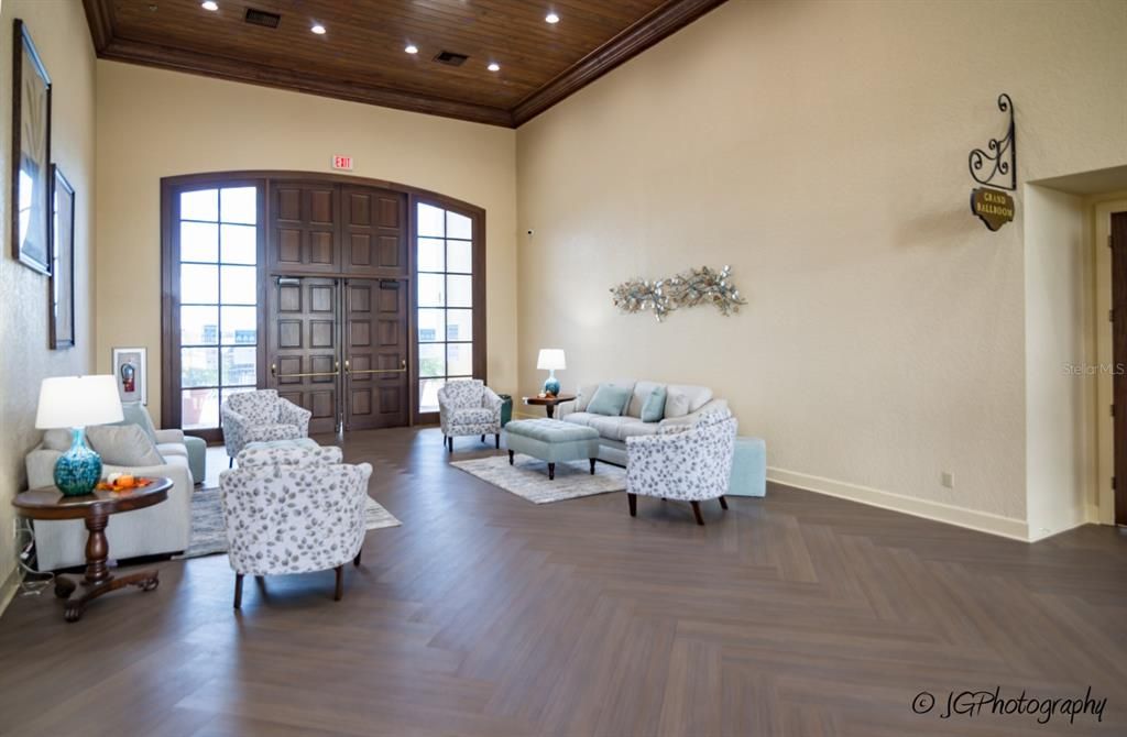 The main clubhouse foyer is the perfect meeting place when awaiting an activity.