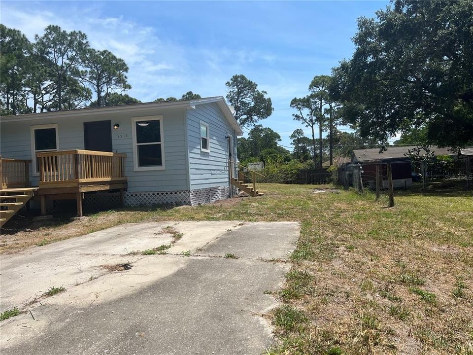 Recently Sold: $145,900 (3 beds, 1 baths, 816 Square Feet)