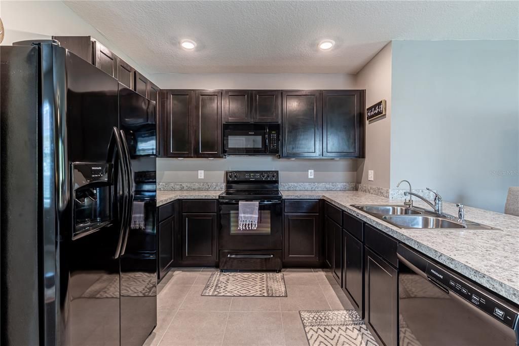 Recently Sold: $294,500 (3 beds, 2 baths, 1535 Square Feet)