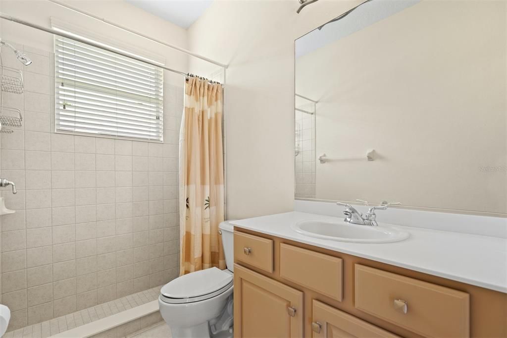 Недавно арендовано: $5,000 (3 спален, 3 ванн, 2454 Квадратных фут)