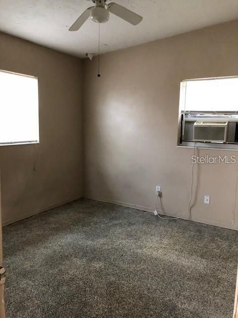 Recently Rented: $1,300 (2 beds, 1 baths, 744 Square Feet)