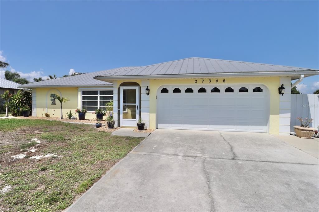 Recently Sold: $550,000 (3 beds, 2 baths, 1496 Square Feet)