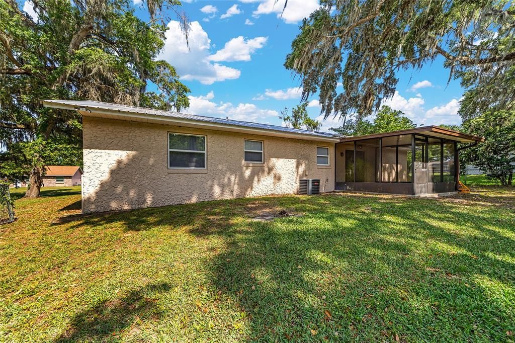 Recently Sold: $229,900 (3 beds, 2 baths, 1056 Square Feet)