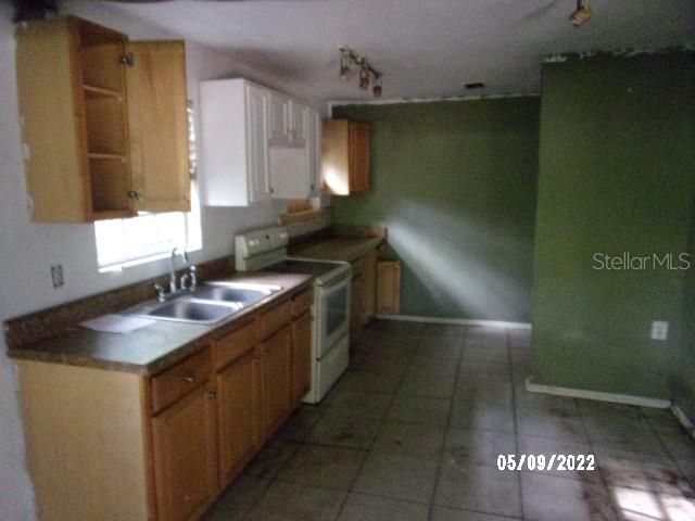 Vendido Recientemente: $39,900 (2 camas, 1 baños, 912 Pies cuadrados)