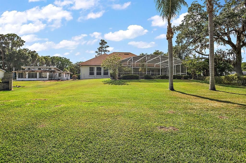 Recently Sold: $900,000 (3 beds, 3 baths, 2768 Square Feet)