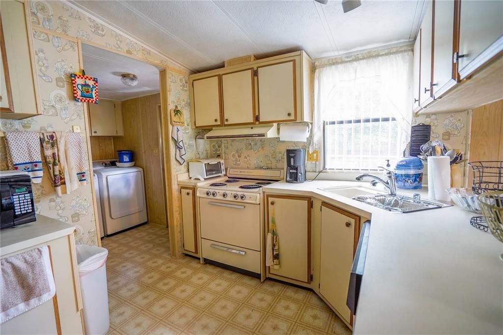 Recently Sold: $100,000 (2 beds, 2 baths, 1056 Square Feet)