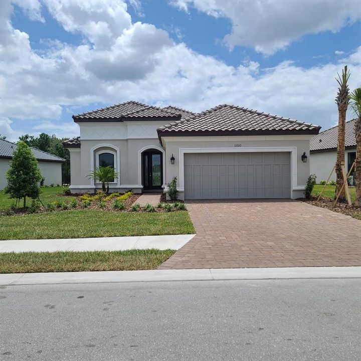 Recently Sold: $622,066 (3 beds, 2 baths, 2100 Square Feet)
