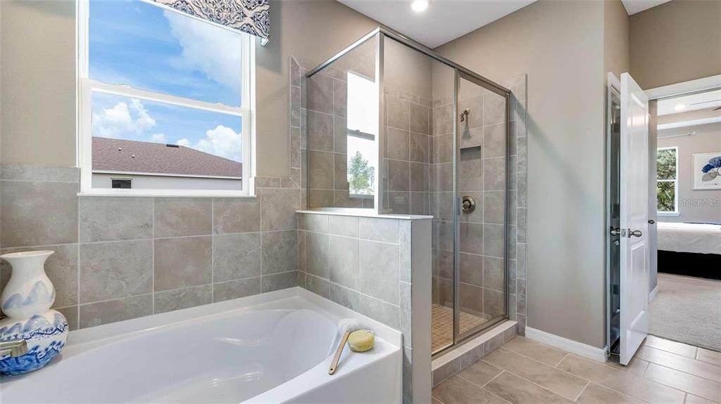 Недавно арендовано: $3,500 (4 спален, 2 ванн, 2045 Квадратных фут)