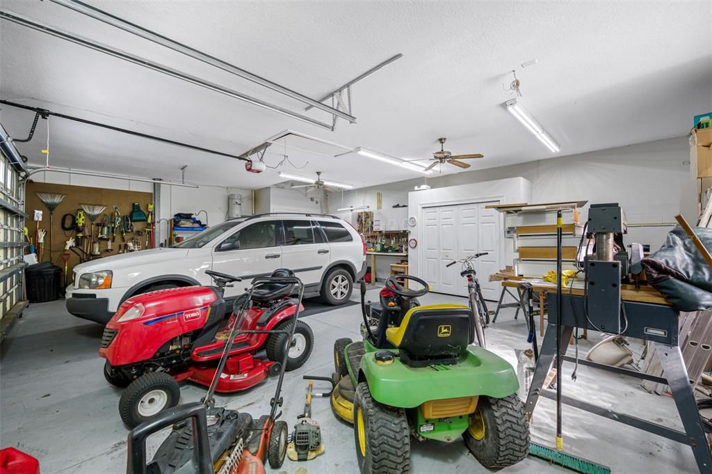 3 car garage, plenty of room for a golf cart.