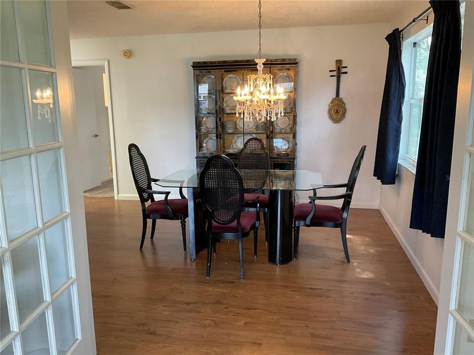 Recently Sold: $229,900 (2 beds, 2 baths, 1620 Square Feet)