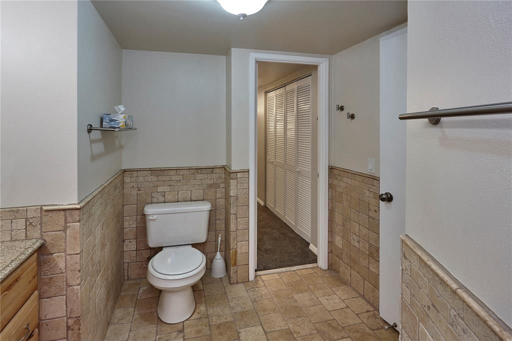 最近售出: $179,900 (2 贝兹, 2 浴室, 1140 平方英尺)