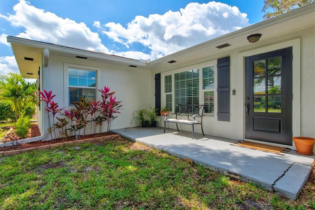 Recently Sold: $574,000 (3 beds, 2 baths, 1463 Square Feet)