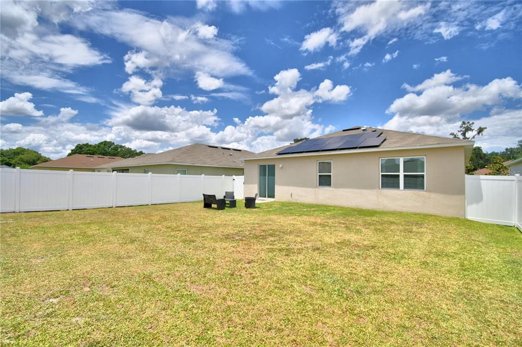 Recently Sold: $353,000 (3 beds, 2 baths, 1444 Square Feet)