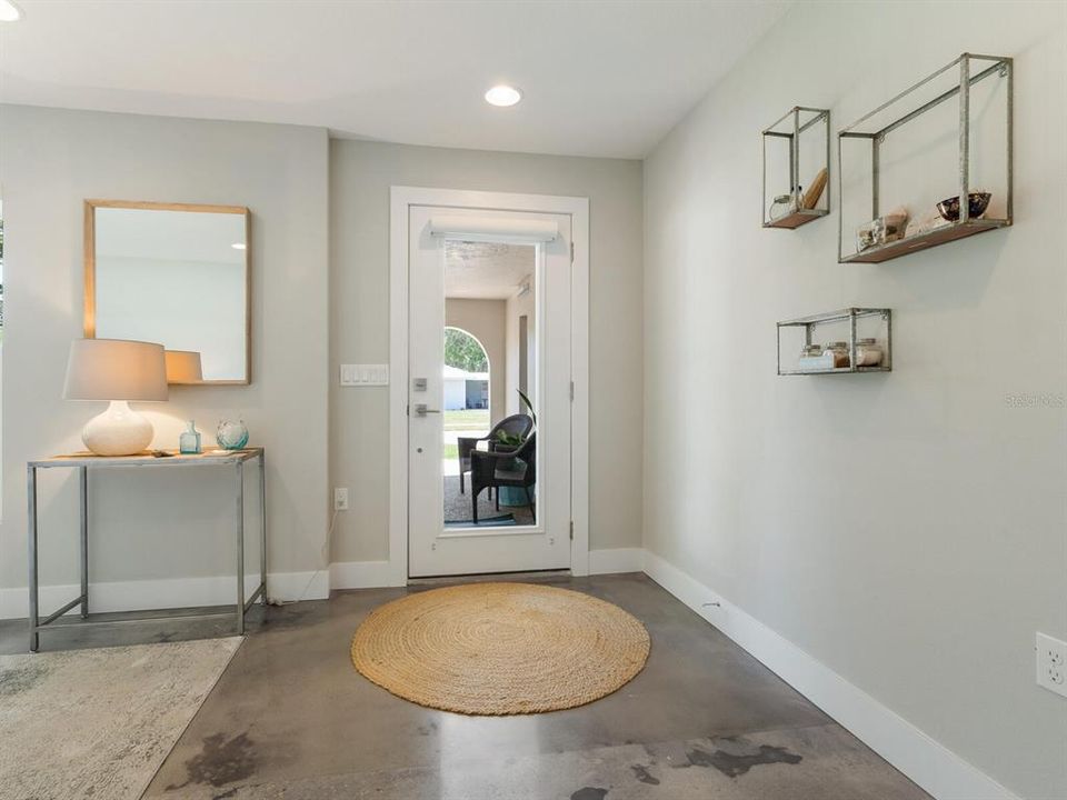 Recently Sold: $750,000 (3 beds, 2 baths, 2248 Square Feet)