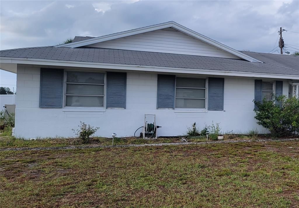 最近售出: $210,000 (3 贝兹, 2 浴室, 1810 平方英尺)