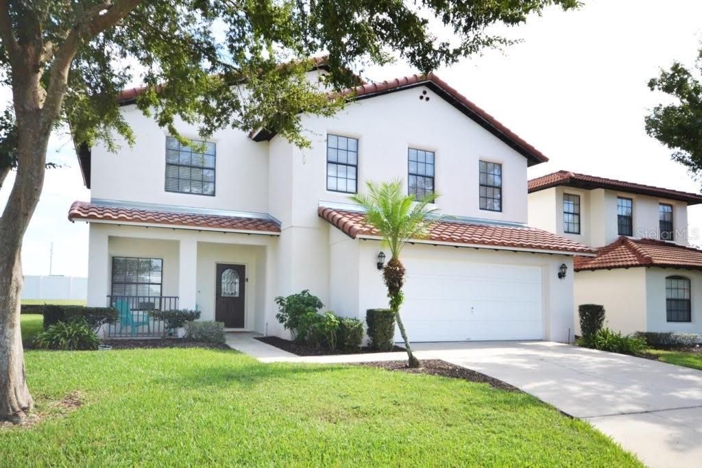 Recently Sold: $425,000 (4 beds, 3 baths, 2072 Square Feet)