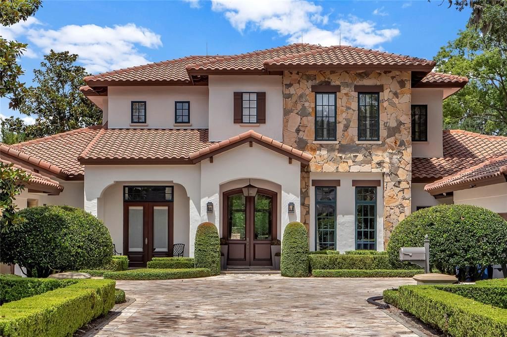 Recently Sold: $4,250,000 (5 beds, 5 baths, 5633 Square Feet)
