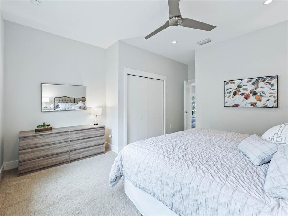 Recently Sold: $1,500,000 (3 beds, 2 baths, 2353 Square Feet)