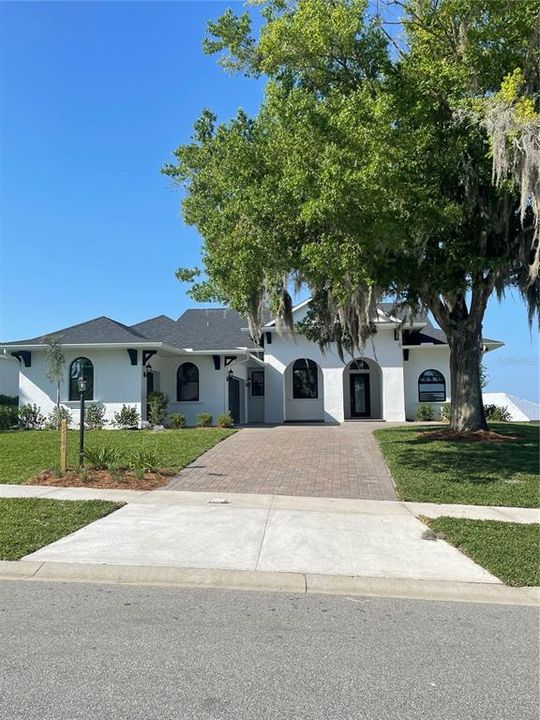 Recently Sold: $626,070 (3 beds, 3 baths, 2500 Square Feet)