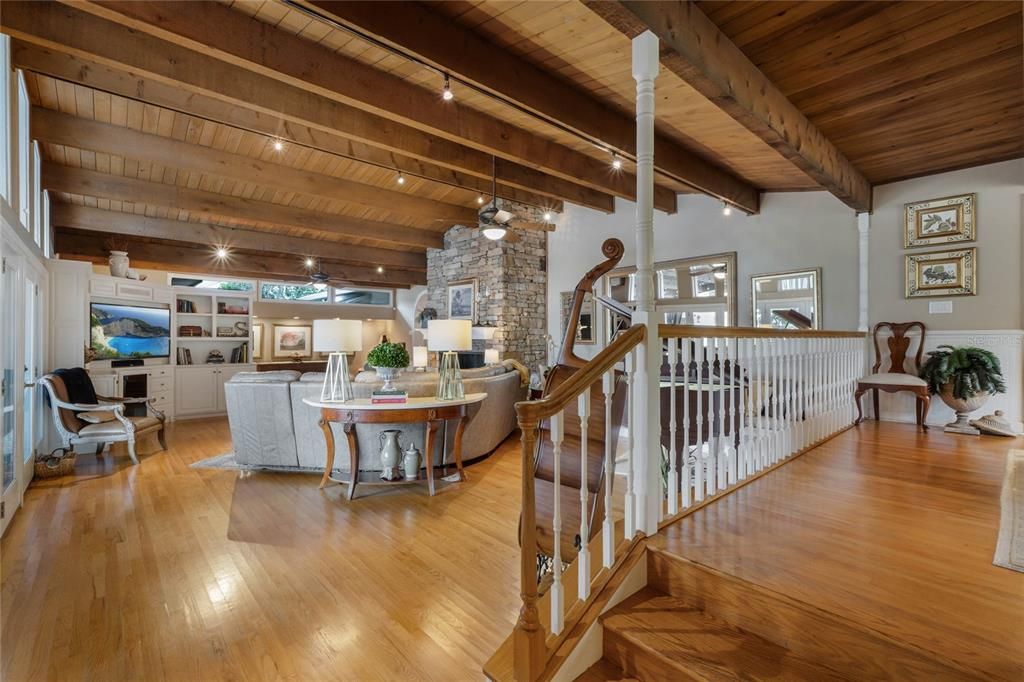 Spacious family space with vaulted ceiling