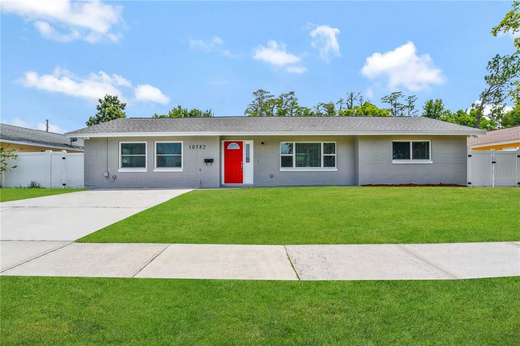 Recently Rented: $2,675 (4 beds, 2 baths, 2350 Square Feet)