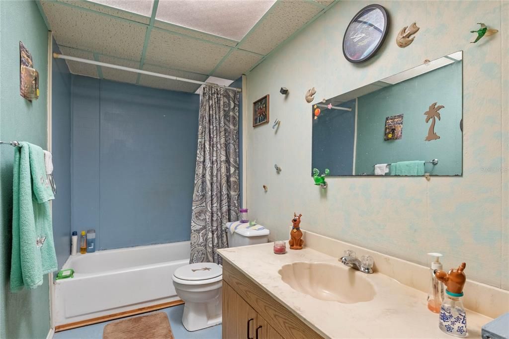 Недавно продано: $400,000 (3 спален, 2 ванн, 1800 Квадратных фут)