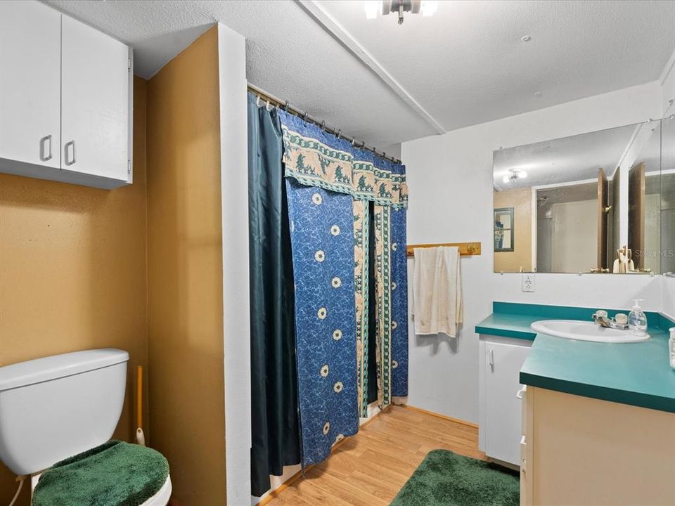 Недавно продано: $225,000 (3 спален, 1 ванн, 770 Квадратных фут)
