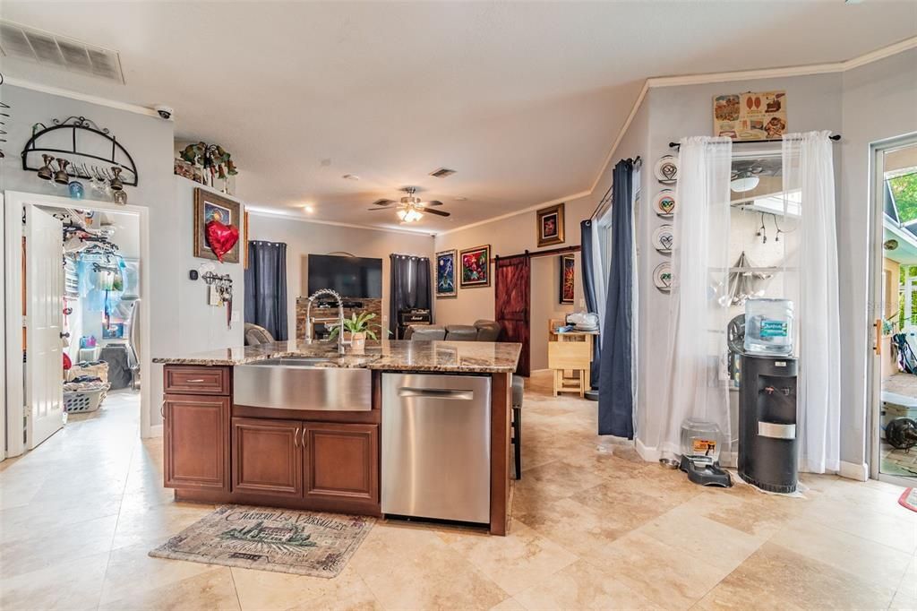 Recently Sold: $485,000 (4 beds, 2 baths, 2184 Square Feet)
