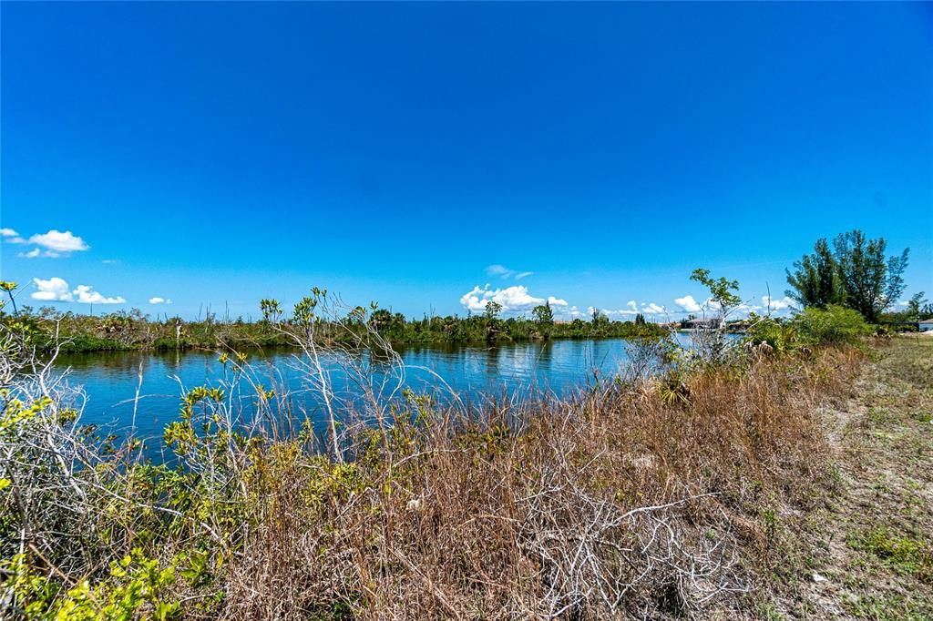 Recently Sold: $499,900 (0.37 acres)