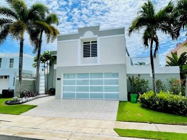 Vendido Recientemente: $399,000 (4 camas, 2 baños, 1950 Pies cuadrados)