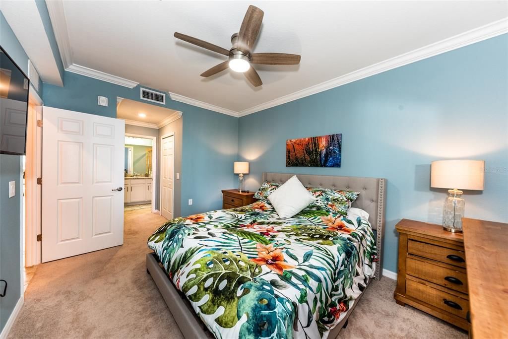 For Rent: $3,000 (2 beds, 2 baths, 1198 Square Feet)