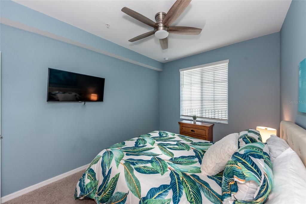 For Rent: $3,000 (2 beds, 2 baths, 1198 Square Feet)