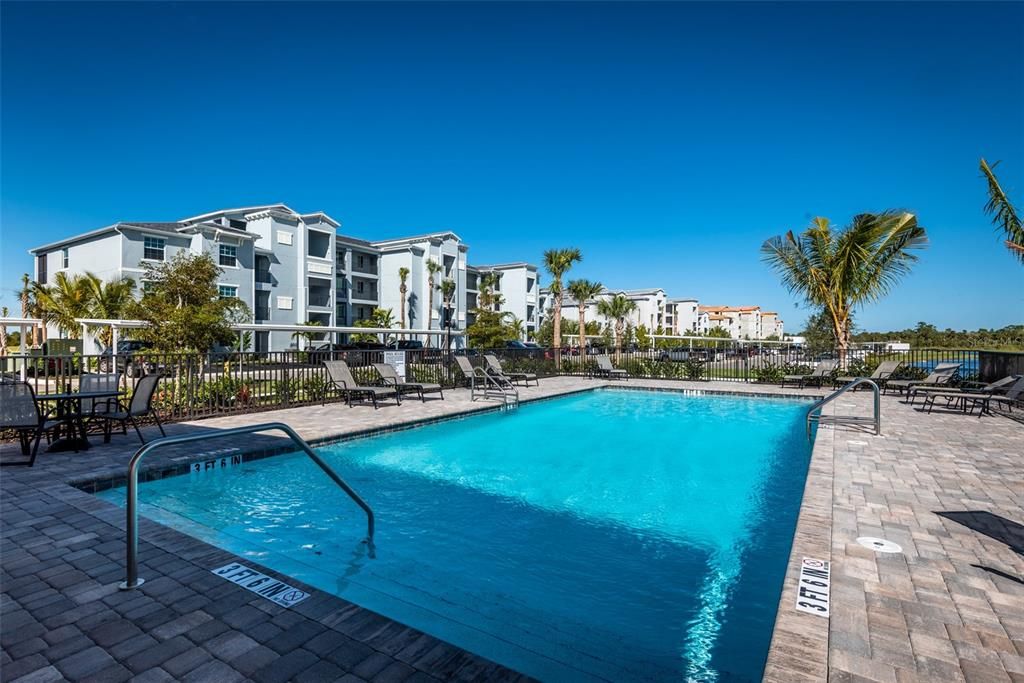 For Rent: $3,000 (2 beds, 2 baths, 1198 Square Feet)