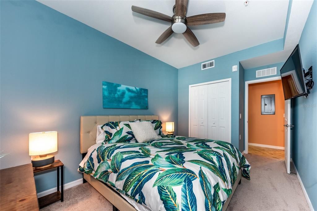 For Rent: $3,000 (2 beds, 2 baths, 1198 Square Feet)