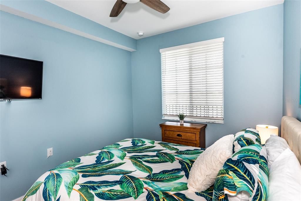 For Rent: $3,000 (2 beds, 2 baths, 1198 Square Feet)