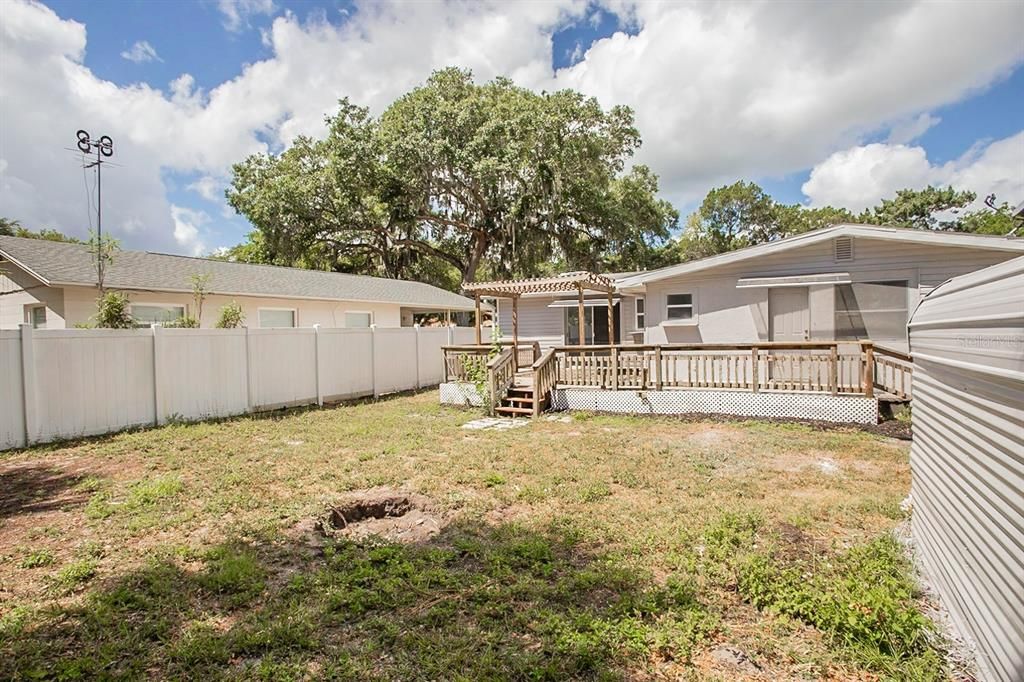 Recently Sold: $227,000 (3 beds, 2 baths, 1219 Square Feet)