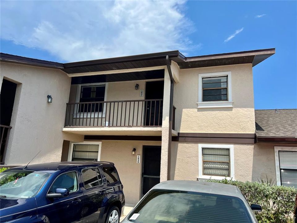 Recently Rented: $1,450 (2 beds, 2 baths, 996 Square Feet)