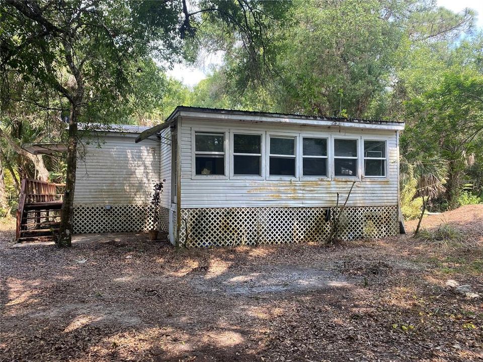 Recently Sold: $139,000 (3 beds, 2 baths, 1416 Square Feet)